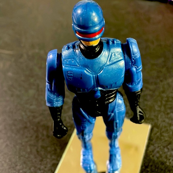 ROBOCOP - Picture 2 of 6